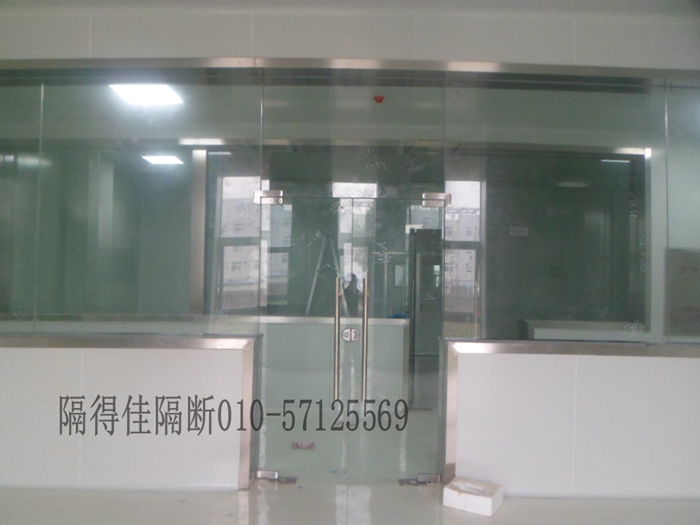 办公室玻璃隔断之室内照明的设计