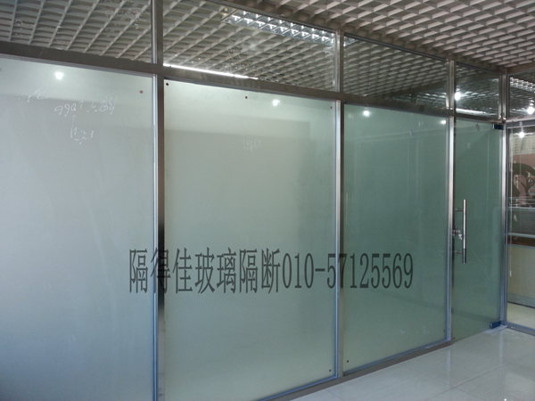 如何保养不锈钢玻璃隔断